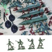 307Pcs/set Plastic 4cm Military Soldier Model Set Handbag Boys Toy DIY Educational Action Figures Accessories Kit Home Decor Toy - Image 2
